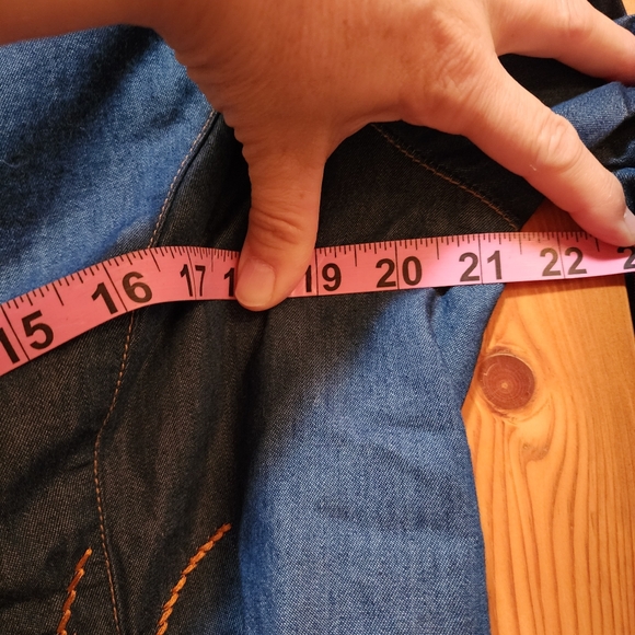 City Blues By Koret Embroidered Denim Shirt, Size M - Picture 5 of 7